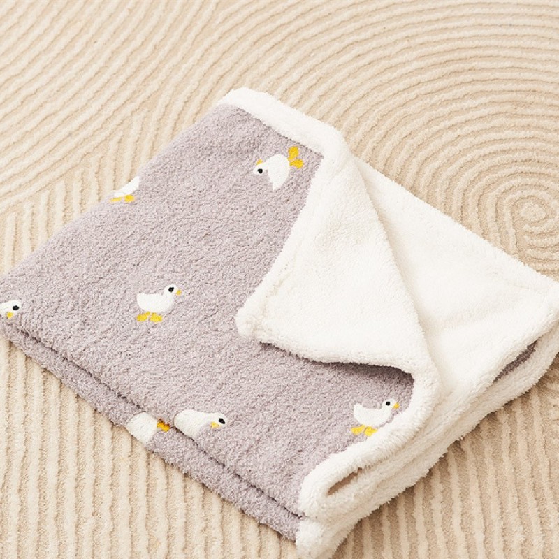 Pet Blanket Autumn And Winter Warm Cat Mat Plaid Carpet Flannel Small Dog